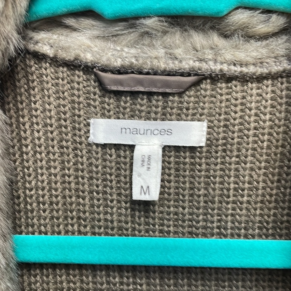 Maurice’s Fur Front Vest #0043 - Picture 6 of 9